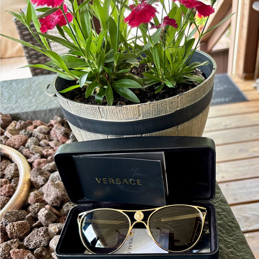 Designer Women’s Versace Gold Frame Sunglasses